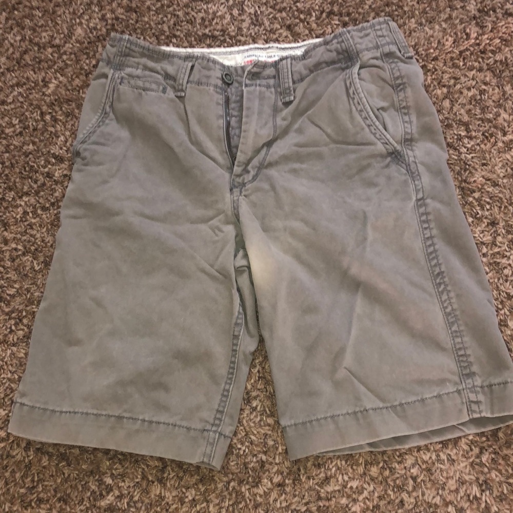American Eagle cargo shorts